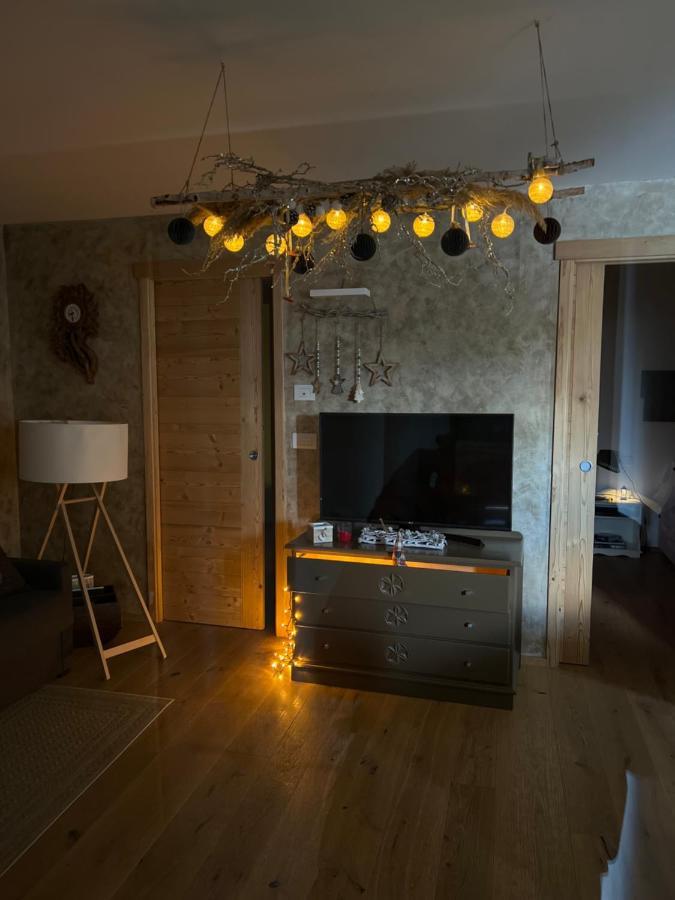 Nellali Villa Gressan Bagian luar foto
