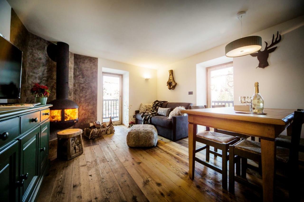 Nellali Villa Gressan Bagian luar foto