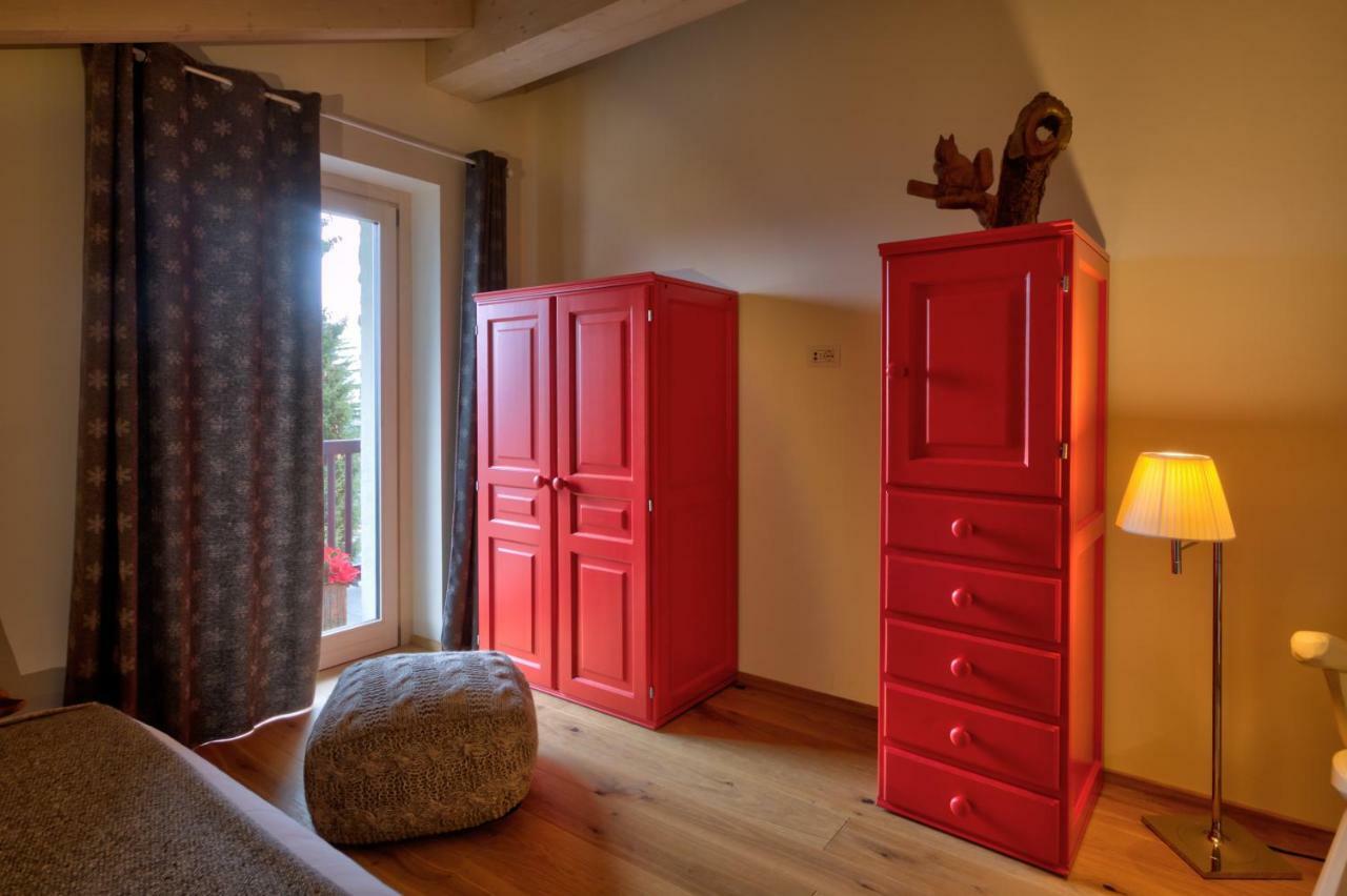Nellali Villa Gressan Bagian luar foto