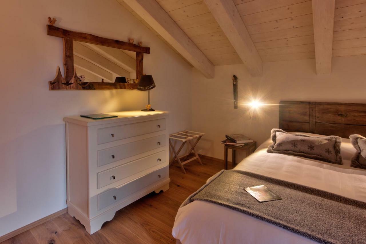 Nellali Villa Gressan Bagian luar foto