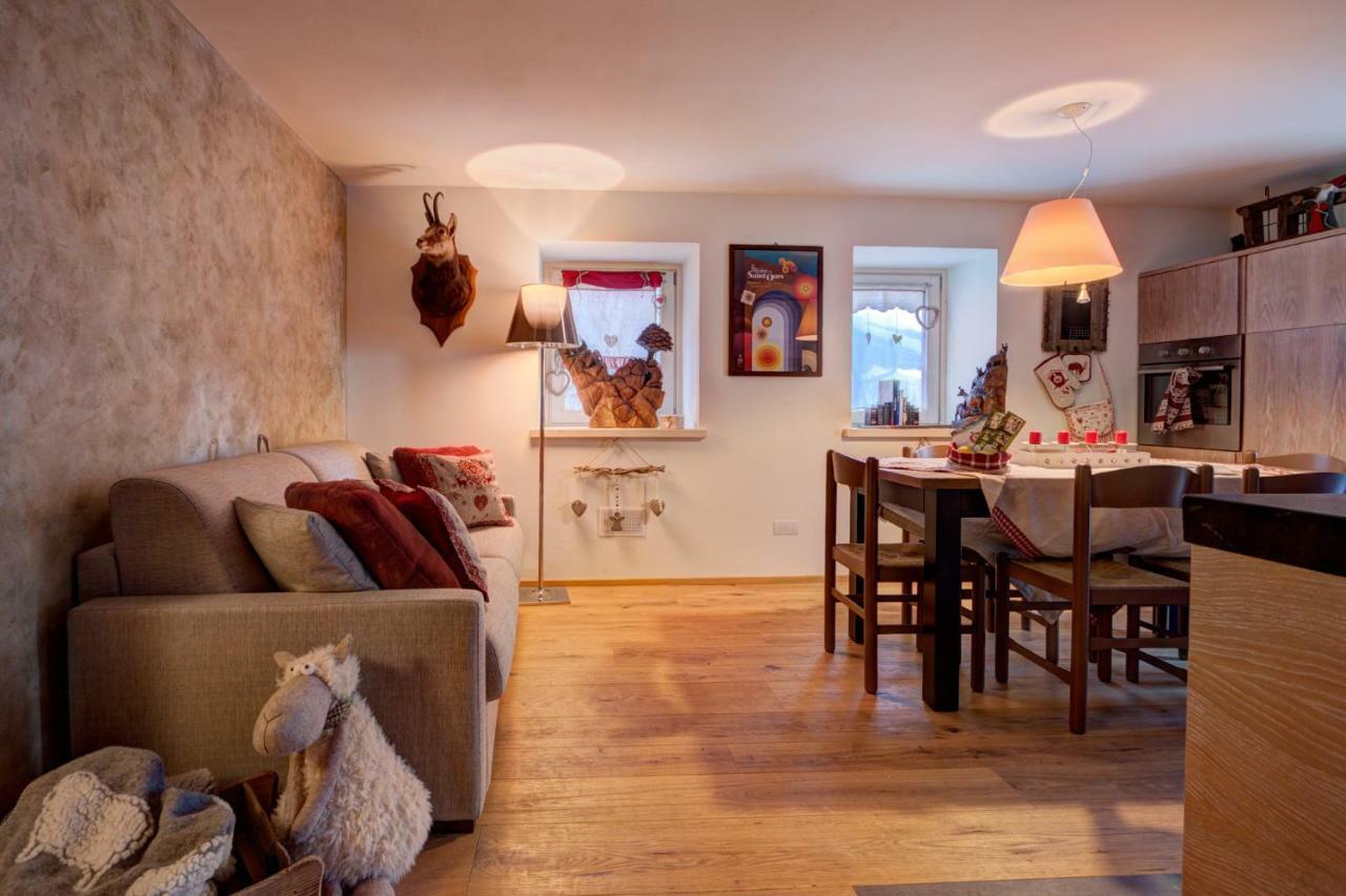 Nellali Villa Gressan Bagian luar foto