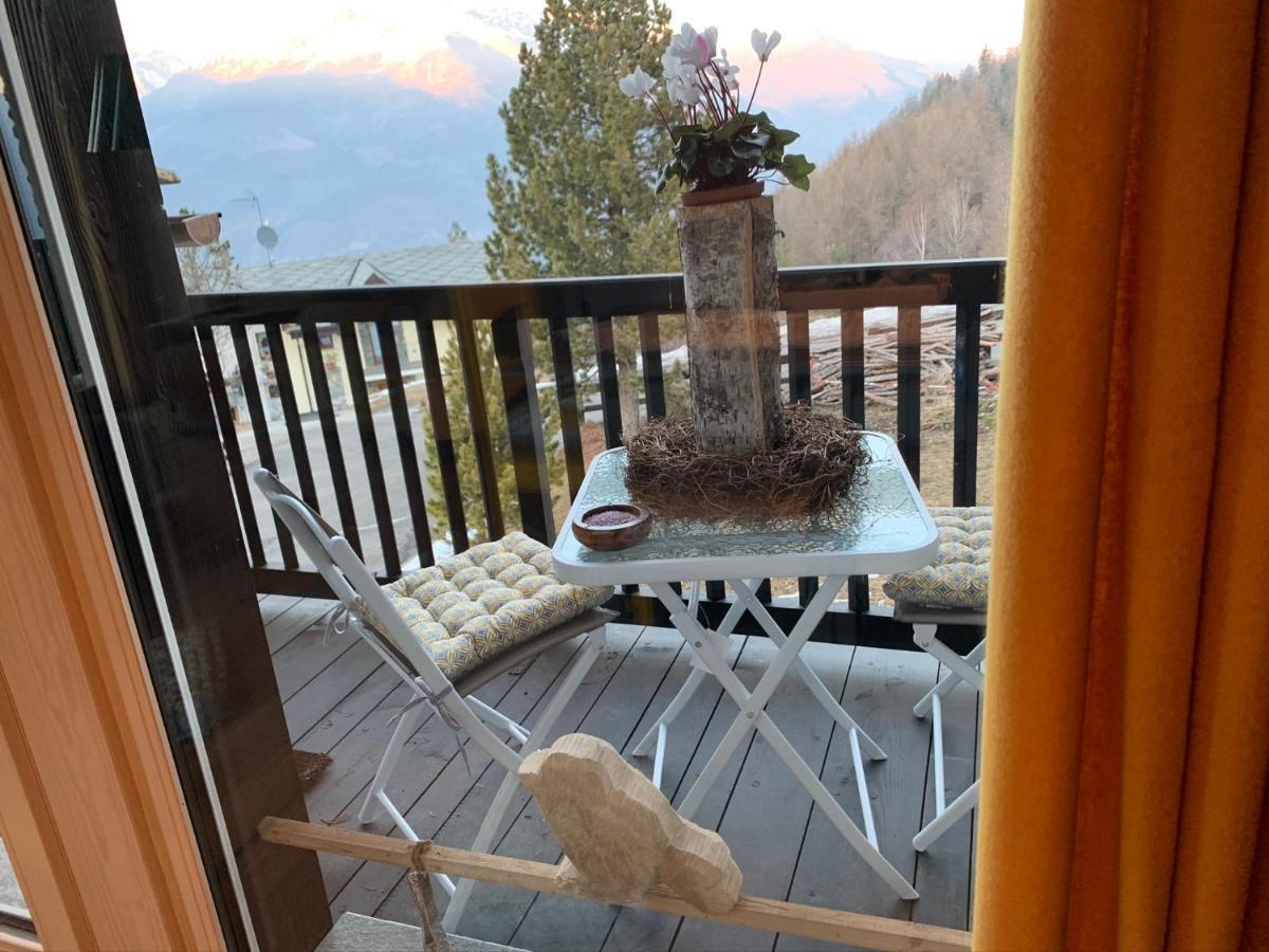 Nellali Villa Gressan Bagian luar foto